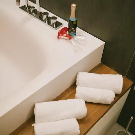 Suave Luxury Nocleg ze śniadaniem