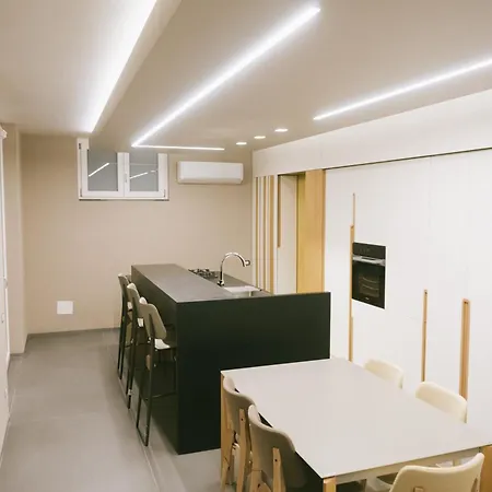 Suave Luxury